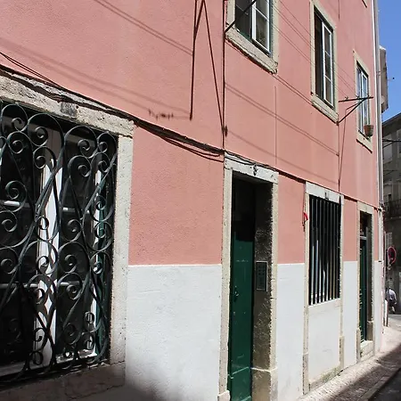 Daire Small Flat In The Heart Of *