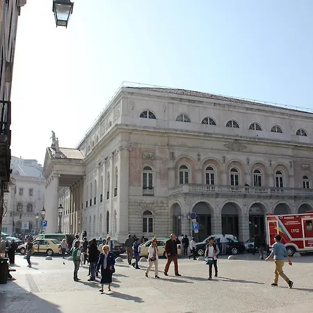 Small Flat In The Heart Of Lissabon